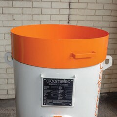 Sieve_on_Blast_Pot_300.jpg Sieve_on_Blast_Pot_300.jpg